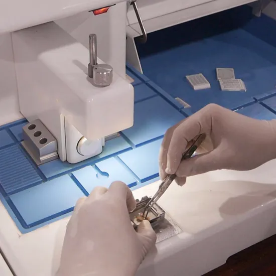 एंबेडिंग सेंटर मशीन मेडिकल एक्स रे हियरिंग ऑडियोमीटर ब्लड ग्लूकोज मीटर मॉनिटर पोर्टेबल एनालिसिस एंबेडिंग सेंटर