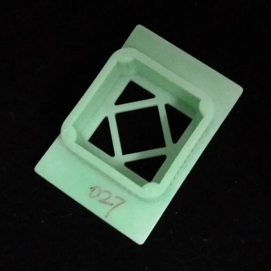 एम्बेडिंग कैसेट